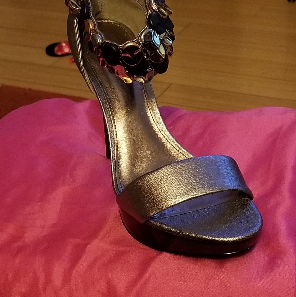 Nice platforms - Picture 2 of 2